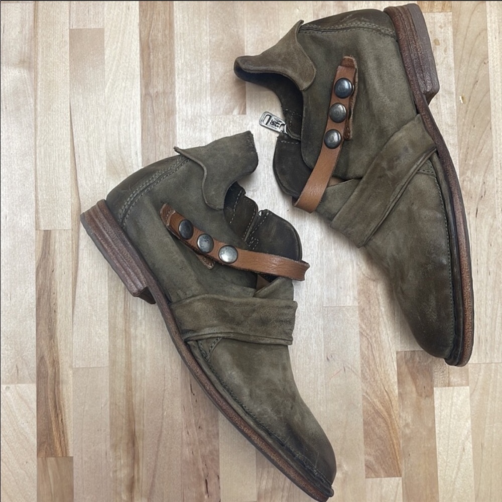 AS98 Booties❤️Olive 37